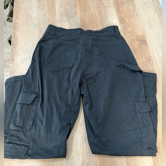 Abercrombie & Fitch Black Cargo Pants - Picture 3 of 3